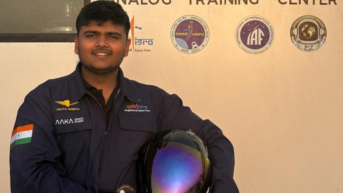 17-year-old Aditya Pandya becomes India’s youngest male analog astronaut after completing AAKA Space’s lunar habitat mission.